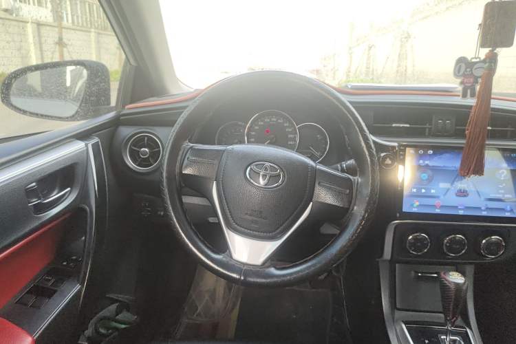 Used Toyota Corolla 2017 Revised Version 1.2T S-CVT GL Steering Wheel