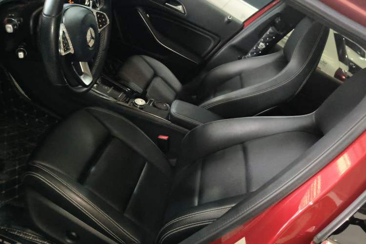 Used Mercedes-Benz GLA 2017 GLA 200 Fashion Model
