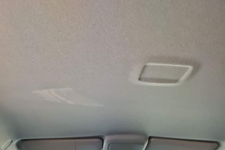 Used JMC Baodian 2022 2.5T Diesel Two-Wheel-Drive Comfort Edition Standard Wheelbase JX4D25A6L
