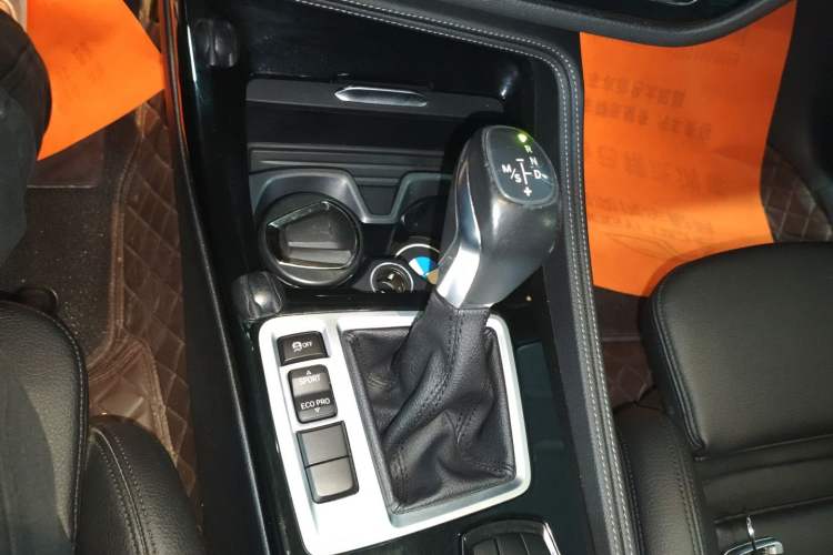 Used BMW 1 Series 2018 118i Sport Edition Gear Lever