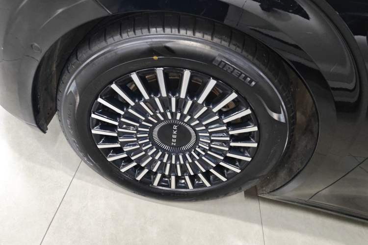 Used Zeekr 009 2024 Six-Seat Executive Version 4WD 108 kWh