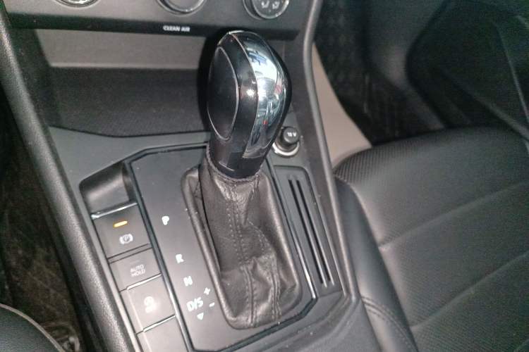 Used Volkswagen Lavida 2019 1.5L Automatic Comfort Edition China VI Standard