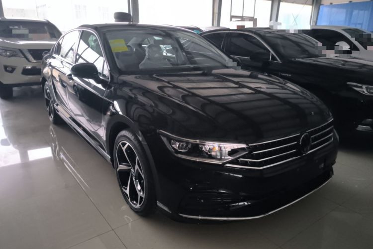 Used Volkswagen Magotan 2026 30 Million Vehicles Selected Model 380TSI DSG Luxury Edition