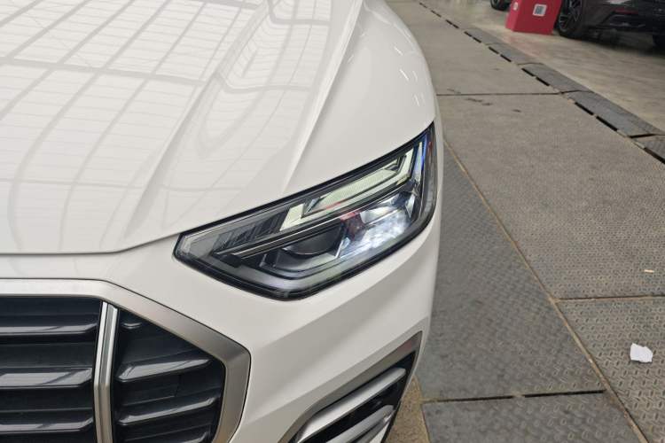 Used Audi Q5L 2022 40T Luxury Elegant Model Left Front Headlight
