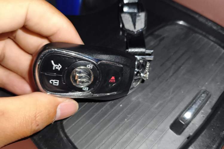 Used Buick Envision 2018 28T Four-Wheel Drive Luxury Model
