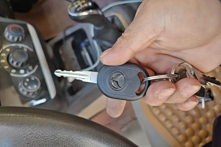 Used HYOSOW H2 2016 H2E 1.5L Classic Model BJ415A