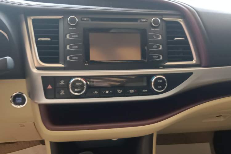 Used Toyota Highlander 2015 2.0T Four-Wheel Drive Luxury Edition 7-Seater