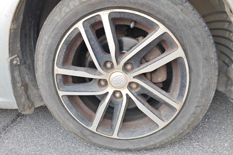 Used Bestune B50 2013 1.6L manual Comfort trim level