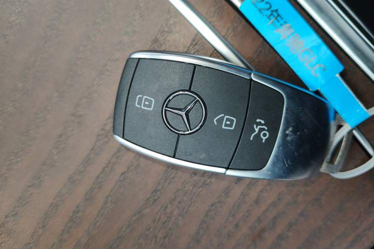 Used Mercedes-Benz GLC 2022 Second Facelift GLC 260 L 4MATIC Luxury Edition Vehicle Key