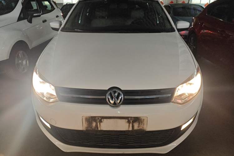 Used Volkswagen Polo 2013 1.6L Manual Comfort Edition
