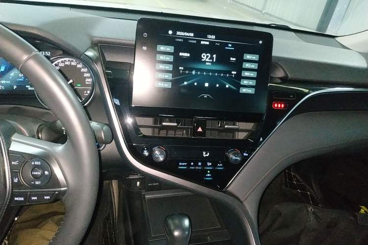 Used Toyota Camry 2021 2.0G Luxury Edition Audio And AC Panel