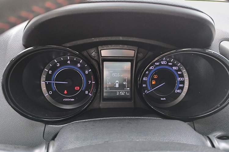 Used CHANGAN CS15 2016 1.5L Manual Luxury Edition
