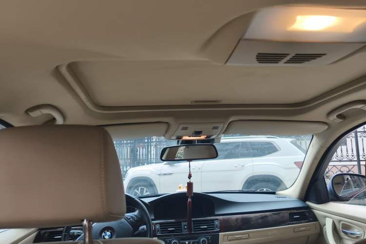 Used BMW 3 Series 2010 320i Luxury Model