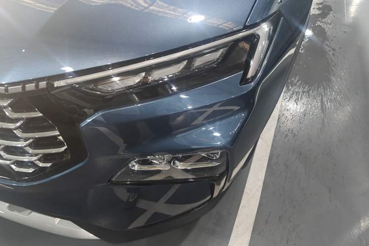 Used Ford Equator Sport 2022 EcoBoost 170 Platinum Edition Left Front Headlight