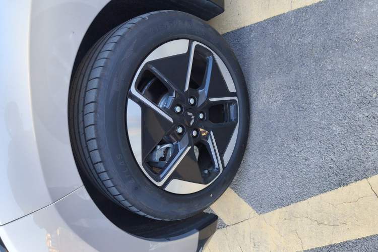 Used Wuling Xingguang 2024 Co-Creation Edition 510 Advanced Model