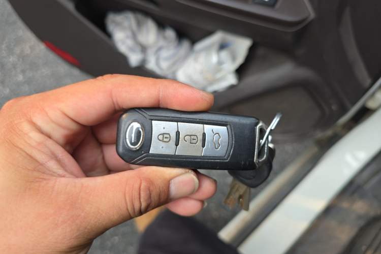 Used GAC Trumpchi GS4 2017 200T G-DCT Two-Wheel Drive Luxury Edition Vehicle Key