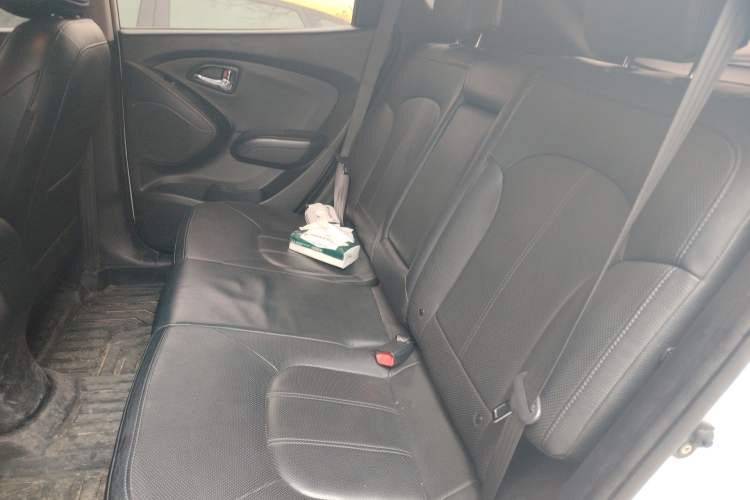 Used Hyundai ix35 2012 2.0L Automatic Two-Wheel Drive Elite Edition GLS
