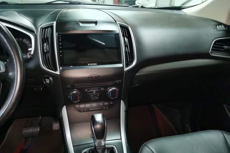 Used Ford Edge 2017 EcoBoost 245 Two-Drive Platinum Edition 5 Seats