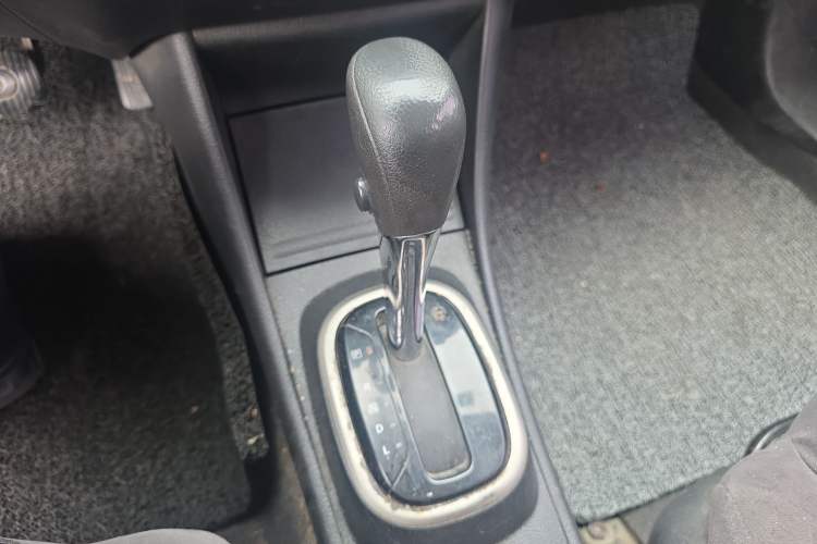 Used Nissan Sylphy 2019 Classic 1.6XE+ CVT SmartConnect Leading Edition Gear Lever
