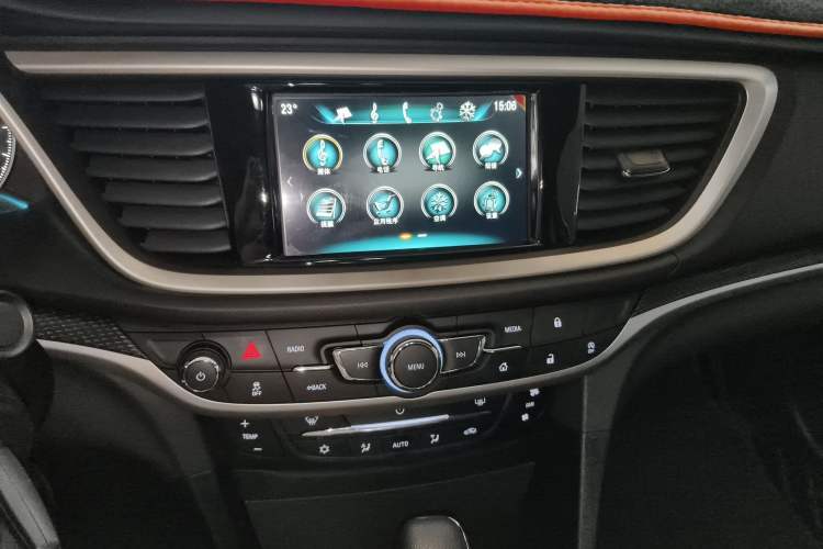 Used Buick GT 2019 18T Automatic Connected Elite Model China V Standard Audio And AC Panel