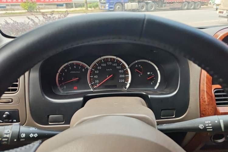 Used Nissan D22 2013 2.4L Gasoline Two-Wheel-Drive Standard Model Instrument Cluster