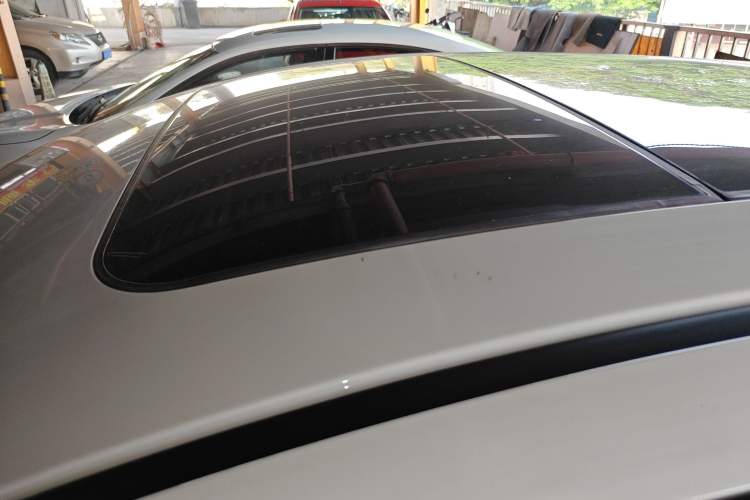 Used Honda Vezel 2020 1.5L CVT Pioneer Edition Roof