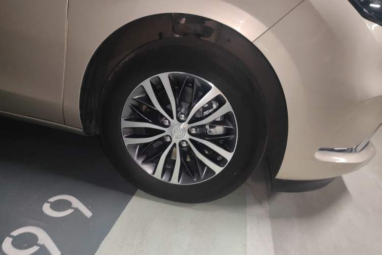 Used Buick GL8 2022 ES Landtrek 653T Comfort Edition