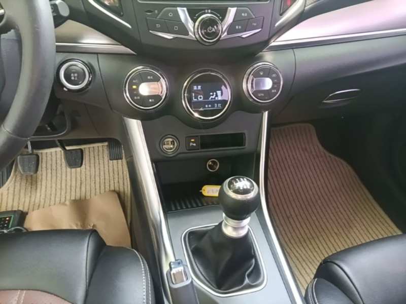 Used BYD Song 2016 GaiShi Edition 1.5TI Manual Elite Model — 13