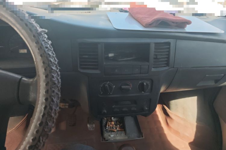 Used Wuling Zhiguang 2010 1.0L Liye Edition Audio And AC Panel