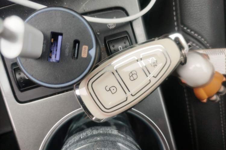 Used Ford Kuga 2015 2.0L GTDi Four-Wheel Drive Prestige Model Vehicle Key