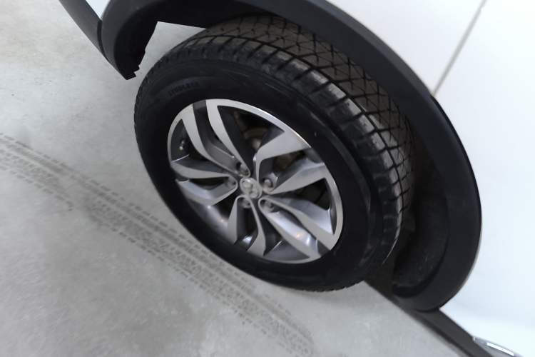 Used BAIC Senova X65 2015 2.0T Automatic Elite Model