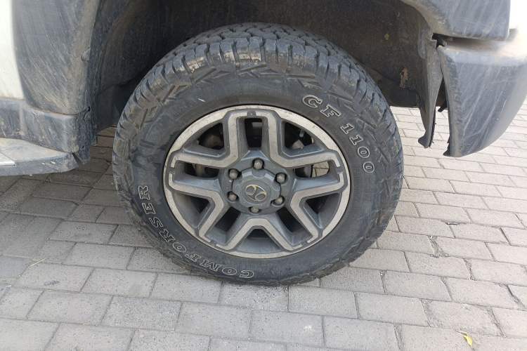 Used BAIC Off-Road BJ40 2016 40L 2.3T Automatic All-Wheel Drive Premium Edition Right Front Wheel Hub