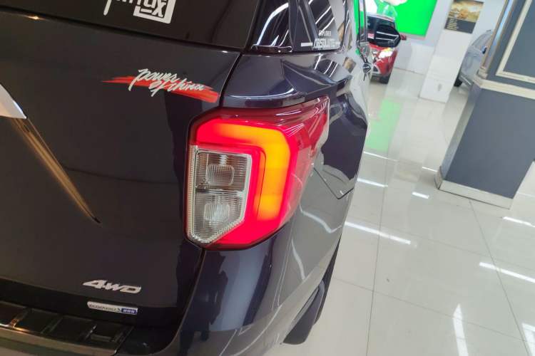 Used Ford Explorer 2020 EcoBoost 285 4x4 Titanium Edition 6 Seats