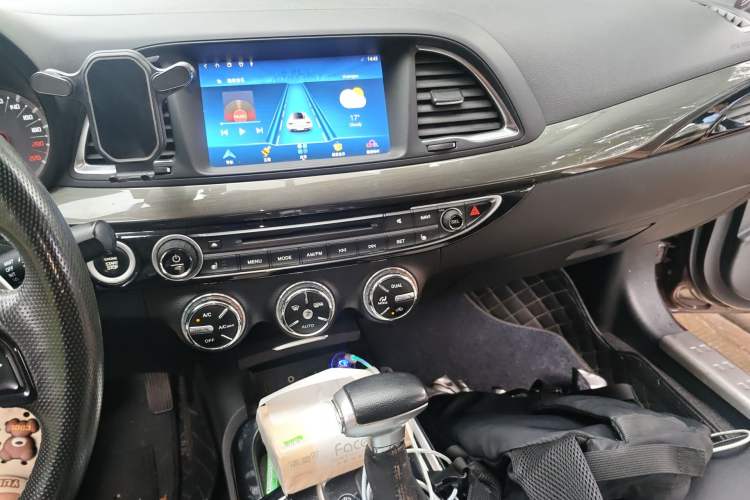 Used GAC Trumpchi GA6 2015 1.8T DCT Luxury Navigation Model Audio And AC Panel