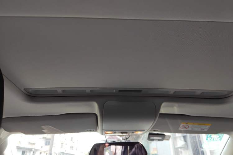 Used Volkswagen Polo 2016 1.6L Automatic Comfort Model