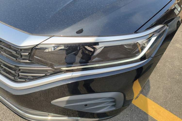 Used Volkswagen Passat 2025 Premium Version 380TSI Dragon Edition