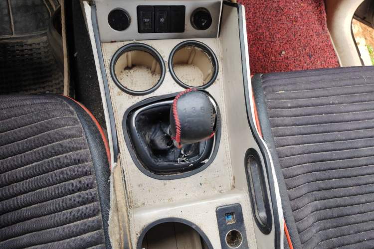 Used Dongfeng Fengon 330 2014 1.3L Manual Utility Version DK13-07 Gear Lever