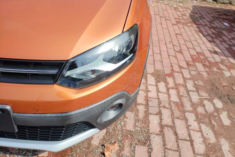 Used Volkswagen Polo 2014 1.6L Cross Polo Automatic
