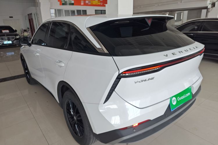 Used Venucia V 2021 260T Idol Edition