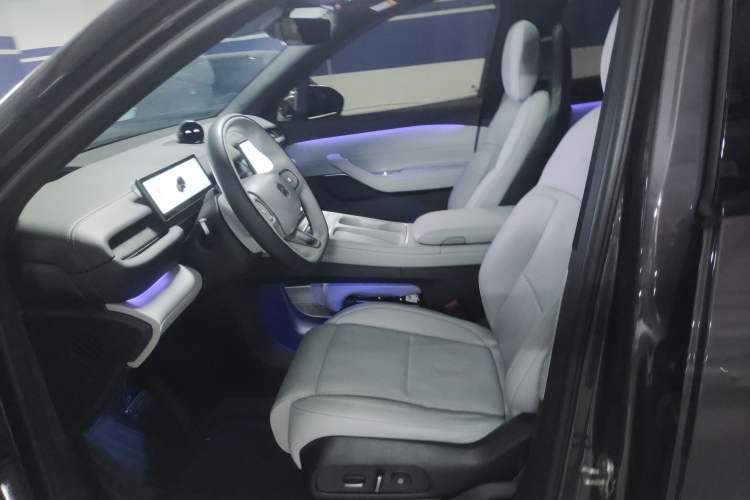 Used Nio ES6 2024 75 kWh
