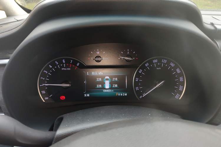 Used Buick GL8 2017 28T Avenir Avia National Emission Standard V
