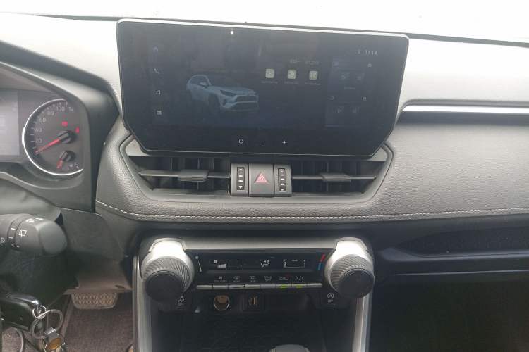 Used Toyota RAV4 2023 2.0L CVT Two-Wheel Drive Urban Edition
