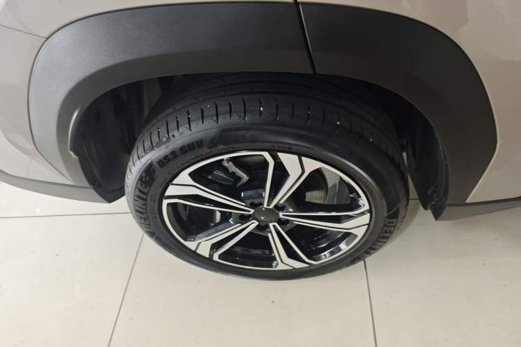 Used Geely Galaxy L7 2023 1.5T 55km AIR Exterior 5