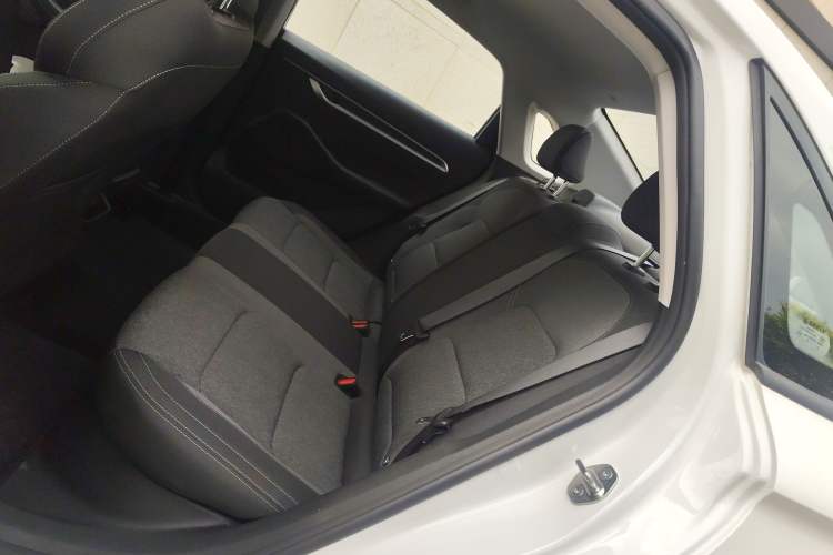 Used Geely Auto Emgrand 2025 4th Generation 1.5L Manual - Starry Edition