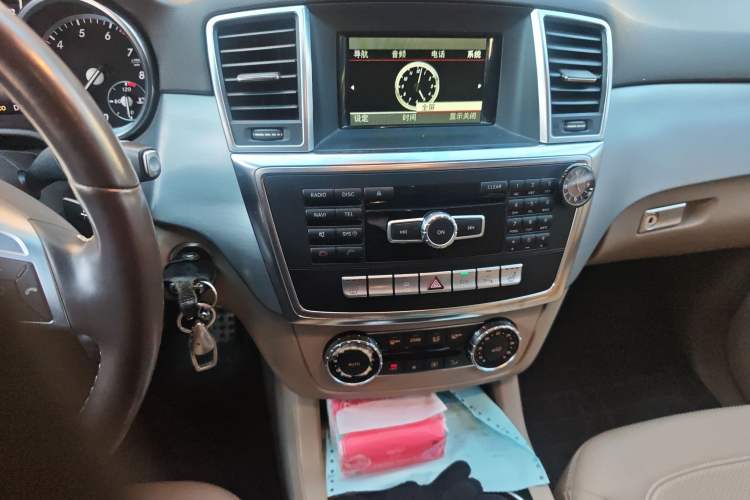 Used Mercedes-Benz M-Class 2015 ML 320 4MATIC
