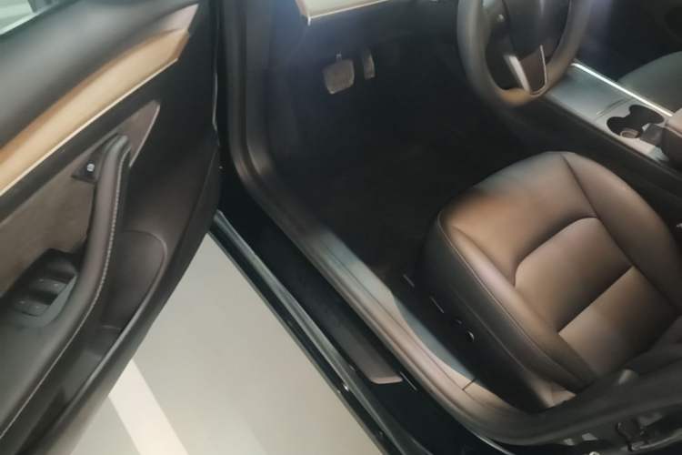 Used Tesla Model 3 2022 Rear-Wheel-Drive Version