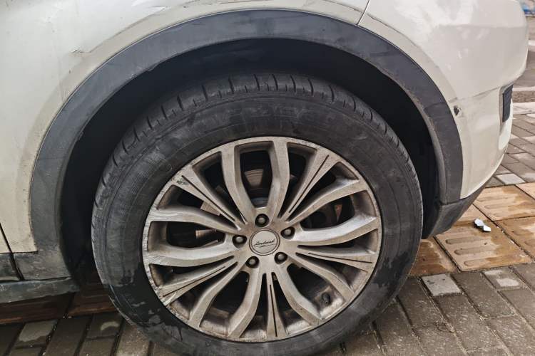 Used Land X7 2015 2.0T Panoramic Prestige Edition