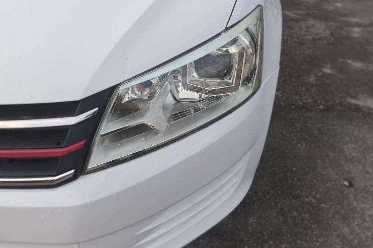 Used Volkswagen Santana 2019 1.5L Manual Fashion Edition China VI Standard Left Front Headlight
