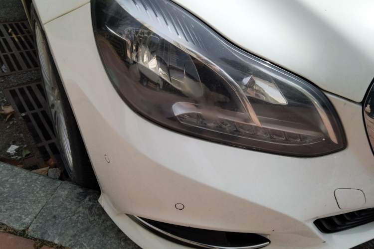 Used Mercedes-Benz E-Class 2015 Revised E 260 L
