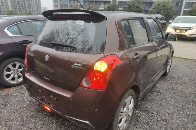 Used Suzuki Swift 2014 1.5L Automatic Fashion Edition
